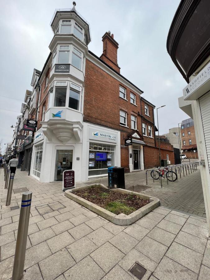 Addison House Hotel Woking Kültér fotó