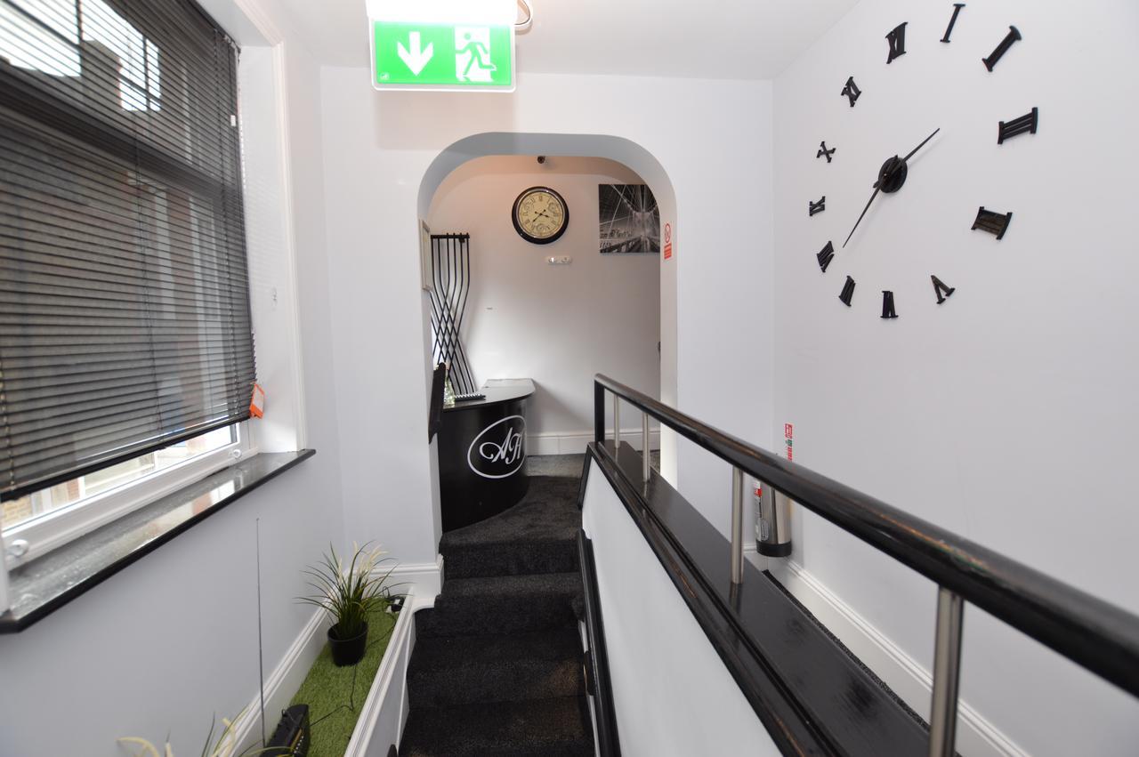 Addison House Hotel Woking Kültér fotó