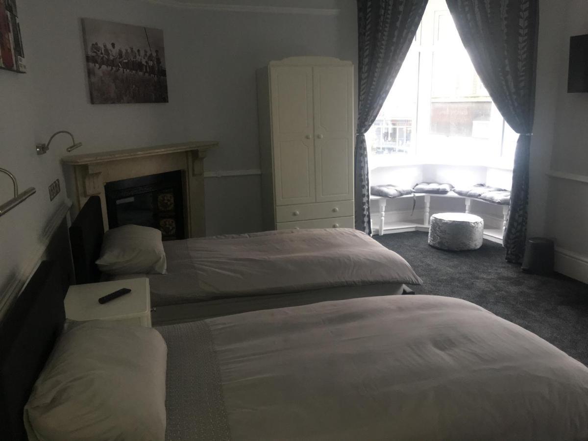 Addison House Hotel Woking Kültér fotó
